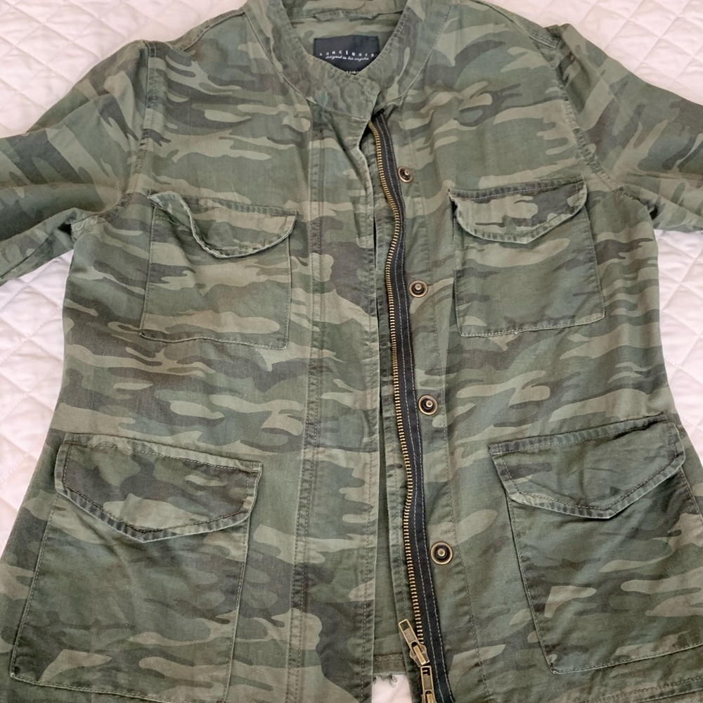 Sanctuary Camo Jacket Small